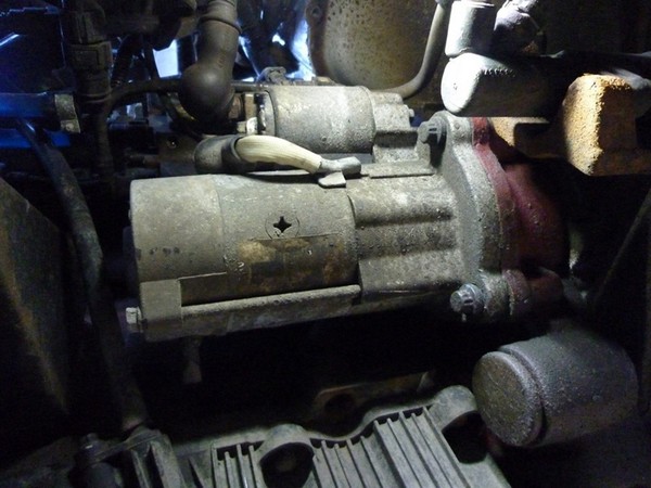 Стартер двигателя Cummins 2.8 ISF: очистка электрической части от окисления ГАЗ Газель