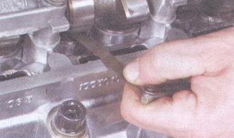 статья про регулировка зазоров клапанов на двигателях автомобилей ваз 2108, ваз 2109, ваз 21099