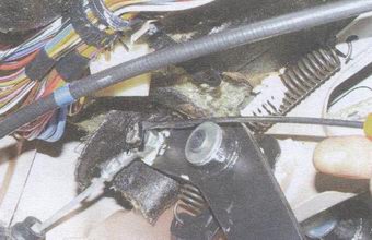 статья про замена втулок оси педали сцепления на автомобилях ваз 2108, ваз 2109, ваз 21099