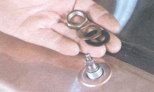 статья про снятие, ремонт и установка стеклоочистителя двери задка на автомобиле ваз 2108, ваз 2109