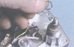 статья про снятие, ремонт и установка стеклоочистителя двери задка на автомобиле ваз 2108, ваз 2109