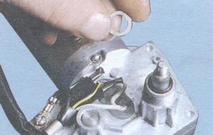 статья про снятие, ремонт и установка стеклоочистителя двери задка на автомобиле ваз 2108, ваз 2109