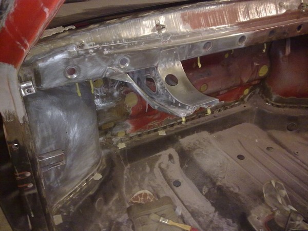 Грунтование и покраска внутренней части передней панели кузова ВАЗ-2108