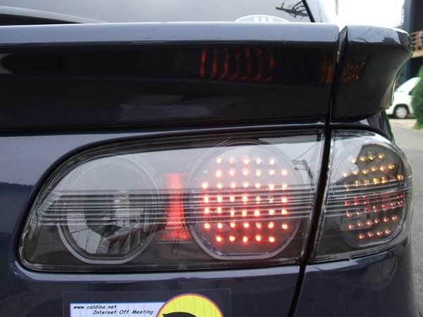 Установка светодиодов в заднюю оптику Toyota Caldina