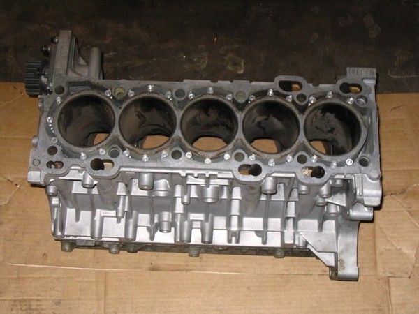 Усиление блока цилиндров двигателя Ford Focus 2