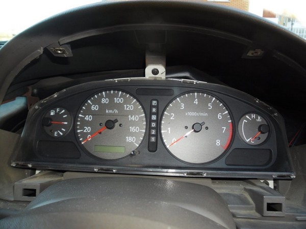 Устранение “сверчков” в торпедо Nissan Sunny b15