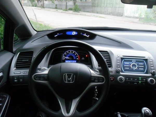 Установка 2DIN магнитолы Honda Civic