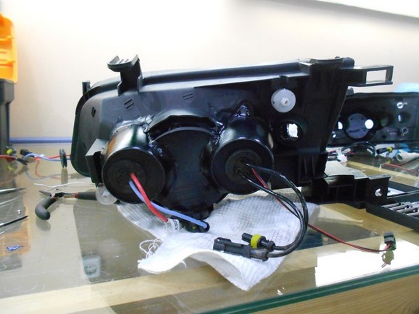 Изготовление и установка двойного ксенона Nissan Sunny b15