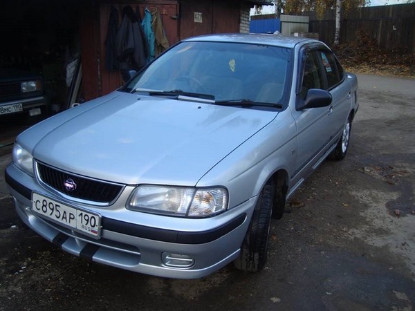 Подсветка логотипа Nissan Sunny