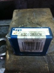 Замена ремня генератора и подшипников натяжителя в Nissan Tiida