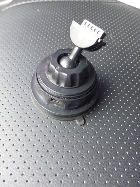 Устраняем влияние видеорегистратора на FM радио в Nissan Qashqai Устраняем влияние видеорегистратора на FM радио в Nissan Qashqai