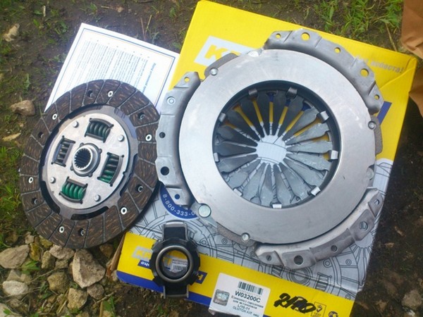 Замена сцепления в Ладе Приора