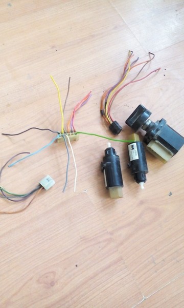 Установка и подключение электрокорректора фар для Нивы 