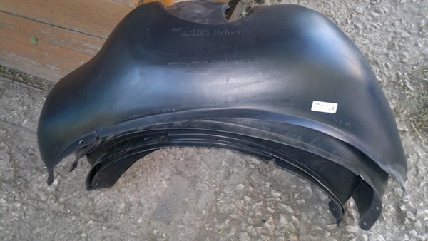 Шумоизоляция колесных арок Лады Приора