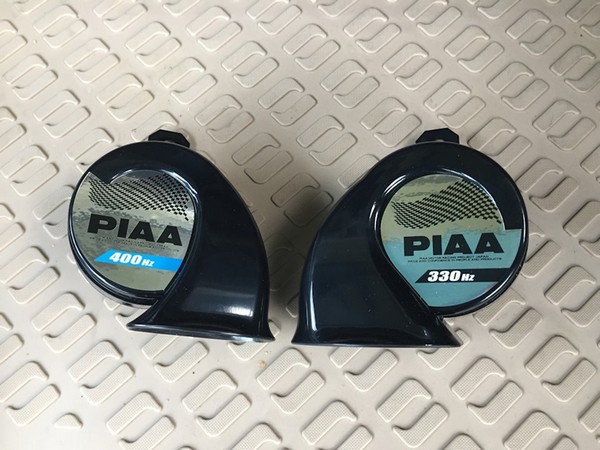 Замена штатного сигнала Nissan Murano II на PIAA Замена штатного сигнала Nissan Murano II на PIAA