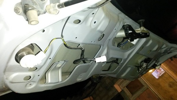 Ремонт накладки багажника Nissan Qashqai