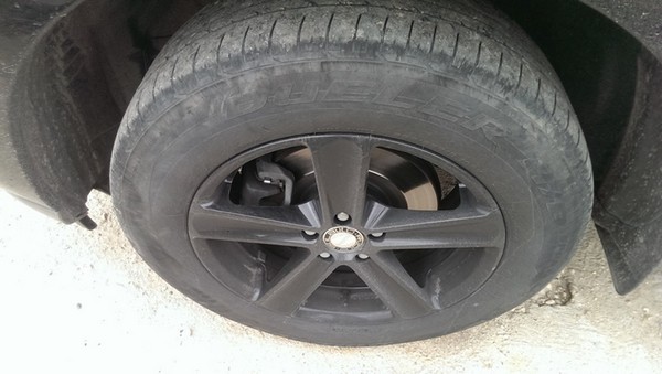 Замена передних тормозных колодок, дисков и шпилек ступицы на Nissan Murano своими руками