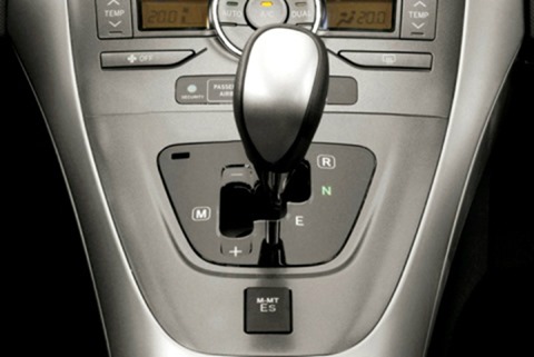 Регулировка положения сцепления без использования портативного диагностического прибора в Toyota Corolla 140/150