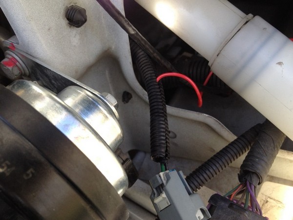 Установка дополнительных сигналов в Chevrolet Captiva