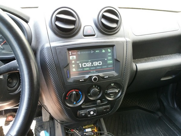 Установка планшета Asus Nexus 7 вместо магнитолы в Ладу Гранта Установка планшета Asus Nexus 7 вместо магнитолы в Ладу Гранта