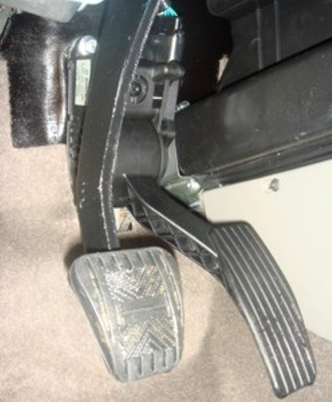 Электронная педаль акселератора для Лады Приора