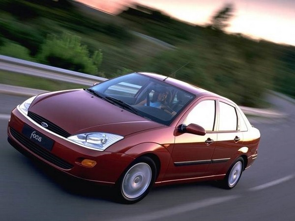 Подключение сигнализации и автоматическое запирание замков в Ford Focus 1