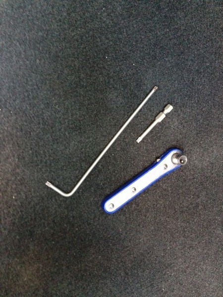 Снятие бардачка для замены салонного фильтра Nissan Murano II