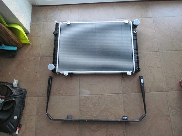 Установка системы охлаждения для двигателя TD27T в УАЗ Хантер