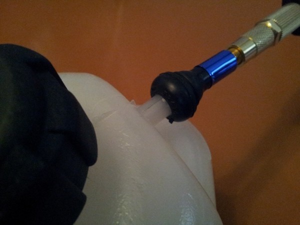 Доработка крышки расширительного бачка для Шевроле Нивы (ВАЗ 2123 ...