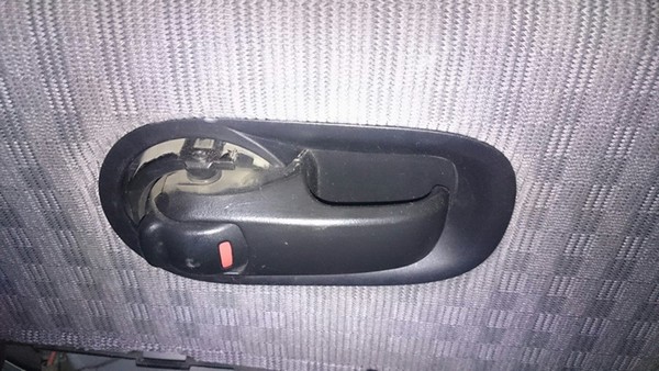 Установка динамиков Sony XS-GT1730R в Nissan Tiida