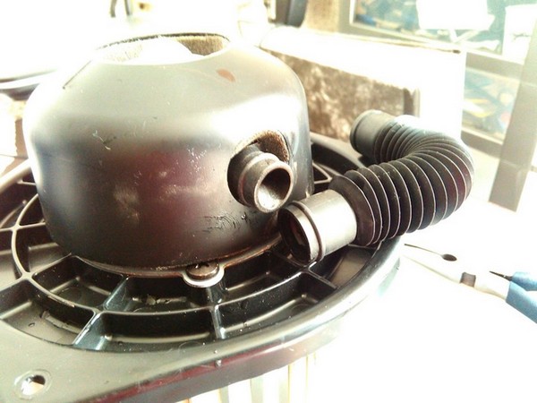  Разборка вентилятора отопителя в Suzuki Grand Vitara