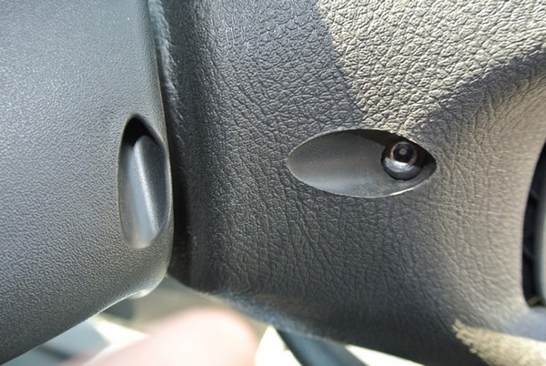 Регулировка неровного положения руля в Ладе Приора