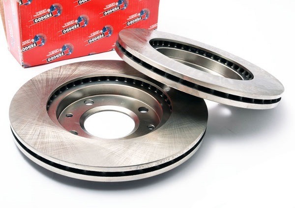 Тормозные колодки TEXTAR и передние диски FERODO для Nissan Qashqai