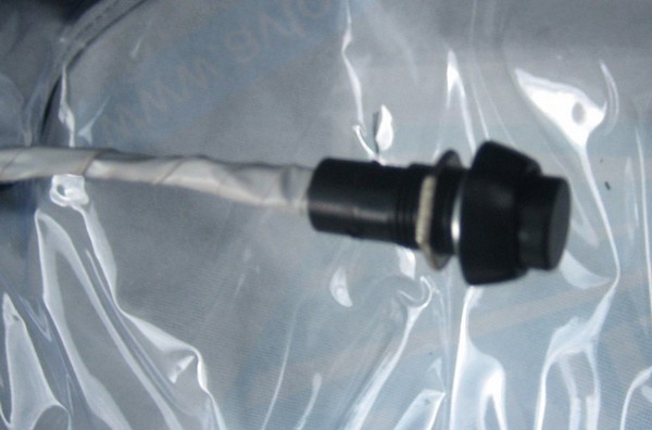 Установка кнопки открывания багажника изнутри для Nissan X-Trail