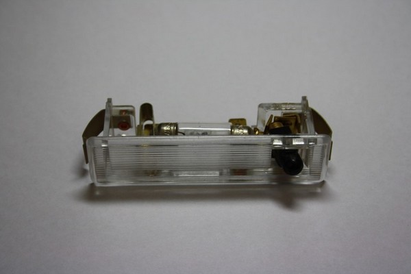 Установка дополнительного светильника в салон Nissan X-Trail