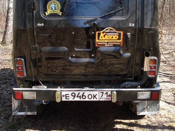 Вывод выхлопной системы УАЗ Хантер 31519 за бампер