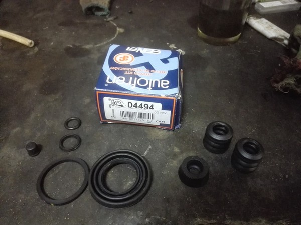 Ремонт заднего тормозного суппорта ЗДТ Darbis NS2 в Ладе Приора