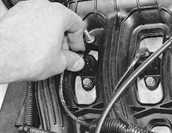 Снятие и замена свечей зажигания ВАЗ 2110, 2111, 2112