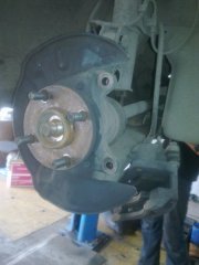 Замена ступичного подшипника в Toyota Corolla 120