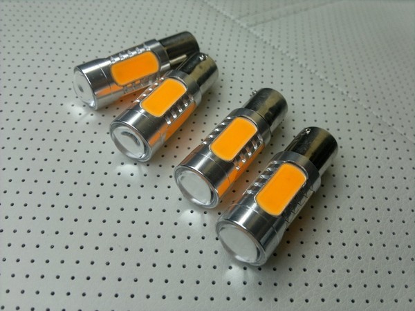 Установка светодиодных лампы в поворотники Ford Focus 2 Установка светодиодных лампы в поворотники Ford Focus 2