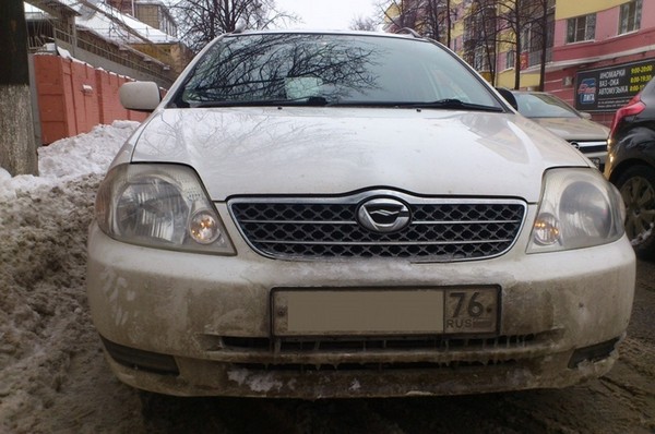 Замена ламп габаритов и подсветки Toyota Corolla Fielder