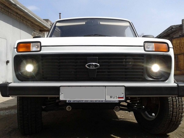 Установка би-ксенона и электрокорректора для Нивы.