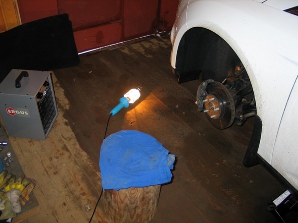 Шумоизоляция передних арок Ford Focus 3