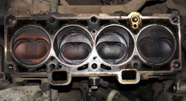 блок цилиндров 8 клапанного двигателя лада калина  1118