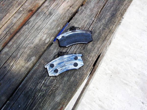 колодки на приору брембо сточились за год колодки на приору брембо сточились за год