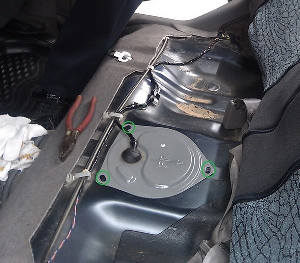 Замена топливного фильтра Nissan Sunny b15