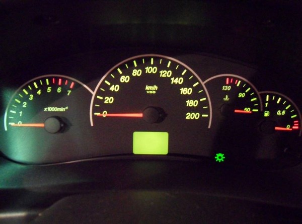 Замена подсветки панели приборов Лада Приора