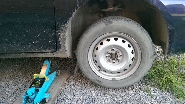 Замена пыльника шаровой и рулевого наконечника Toyota Corolla Fielde