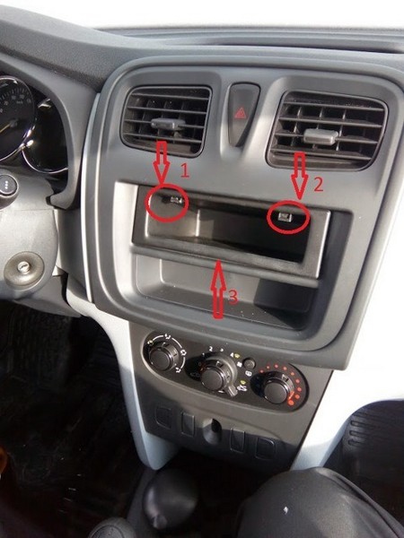 Установка колонок и магнитолы в Renault Sandero