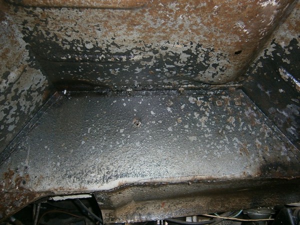 Антикоррозийная обработка днища кабины УАЗ 3303